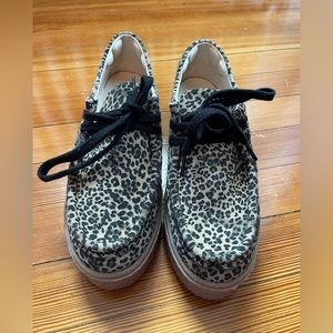 Hush Puppies women’s platform leopard shoe